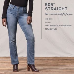 Levi’s 505 Straight Leg w red tab